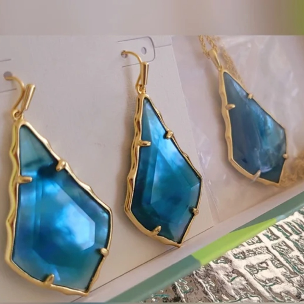 Kendra Scott "Alex" Long Pendant/ Earring Set, Gold Teal Illusion NWOT